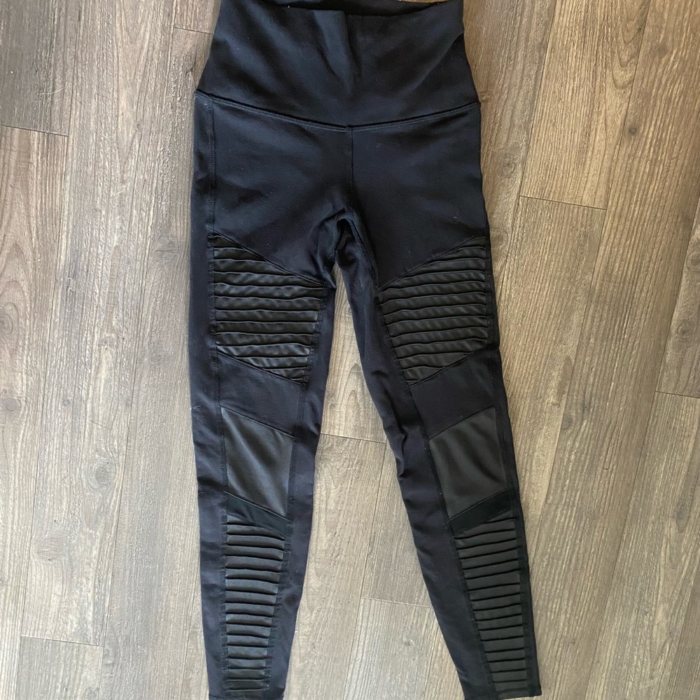 Alo Yoga High-Waist Moto Legging XS